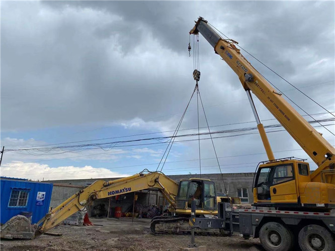 潮州市25吨吊车的工作半径是多少？