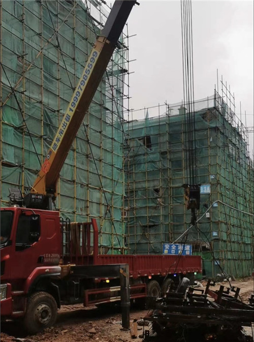 潮州市“慢工细活”—— 吊车的 “微动控制” 技术